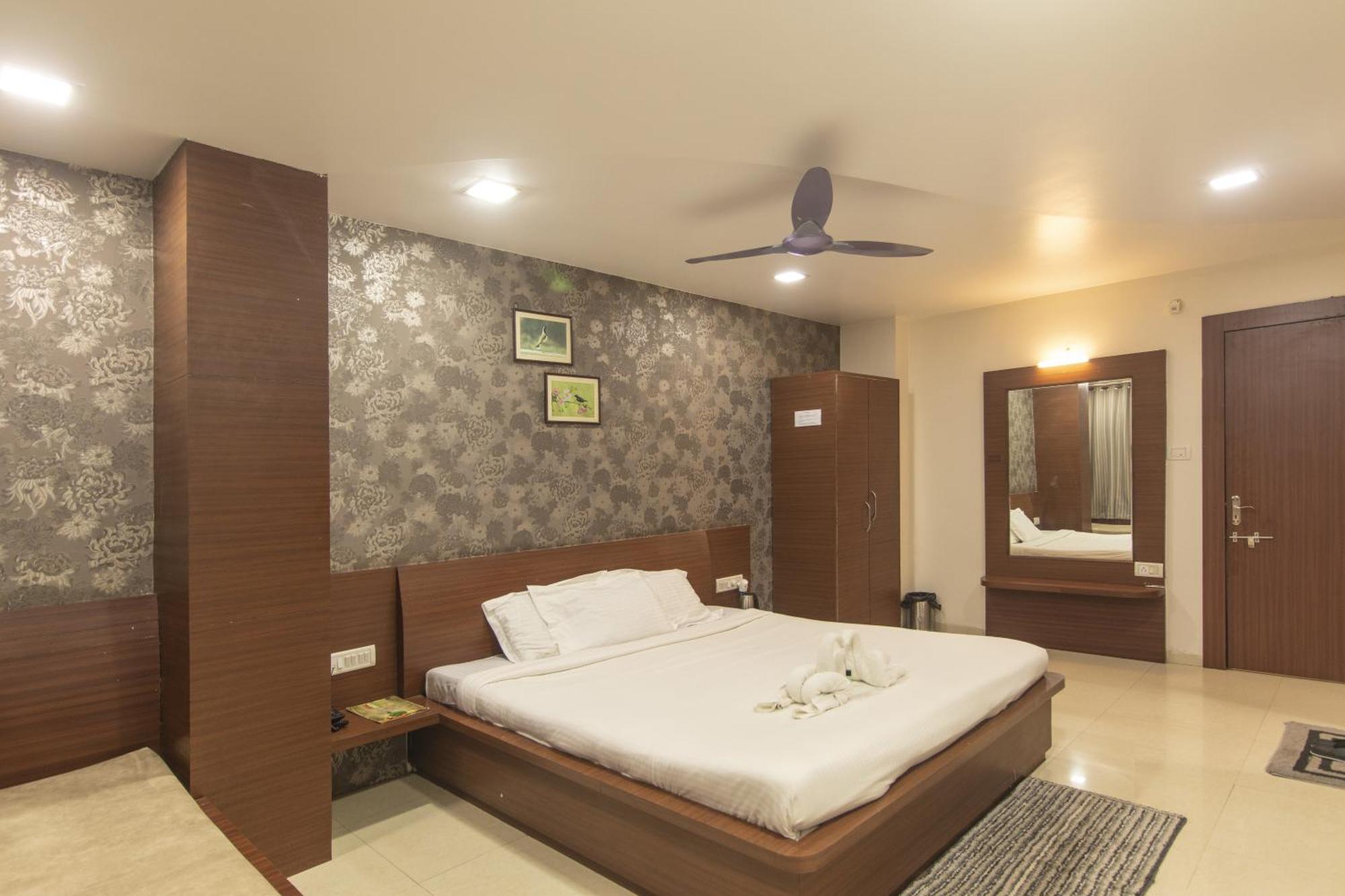 Wow Stayz2 Misty Meadows Pachmarhī 외부 사진